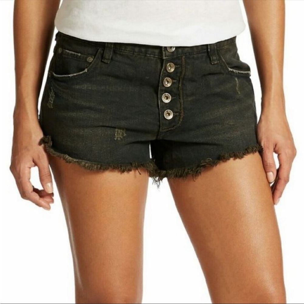 - Free people runaway cut off black distressed denim shorts size 30